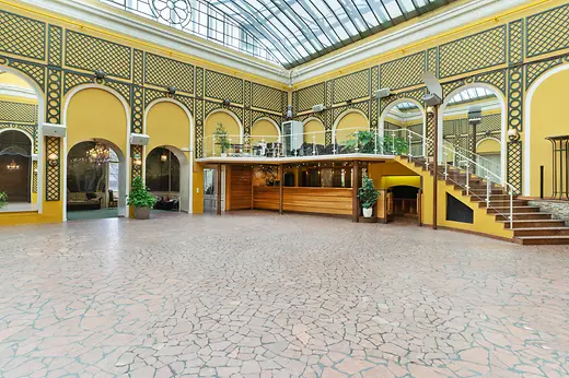 Palais Auersperg