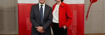 Tourismusdirektor Norbert Kettner und Anita Paic (Leitung B2B Management & Vienna Convention Bureau) bei der Pressekonferenz zur Meeting Bilanz 2025