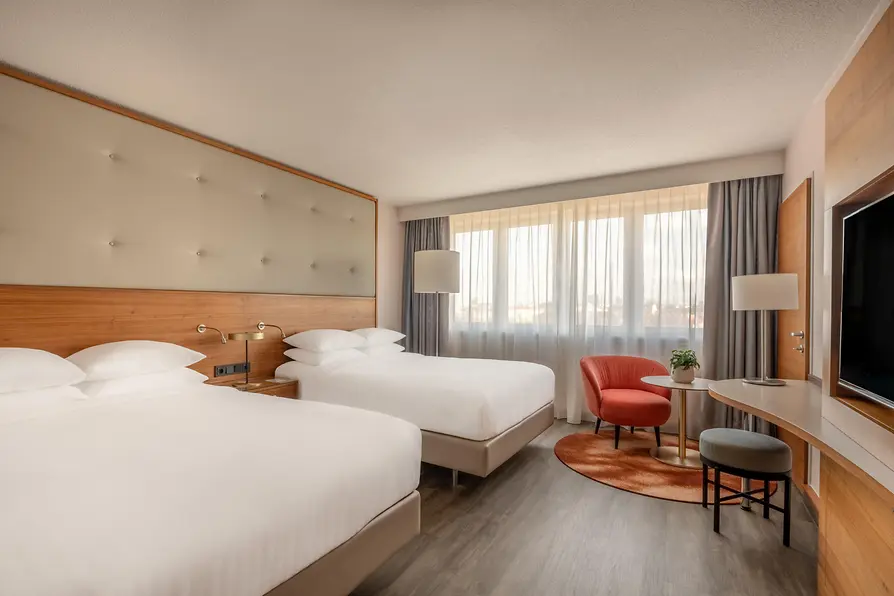 Vienna Marriott Hotel Executive Guest Room