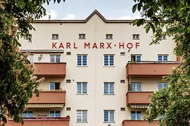 Gemeindebau, Karl Marx Hof, Aussenansicht