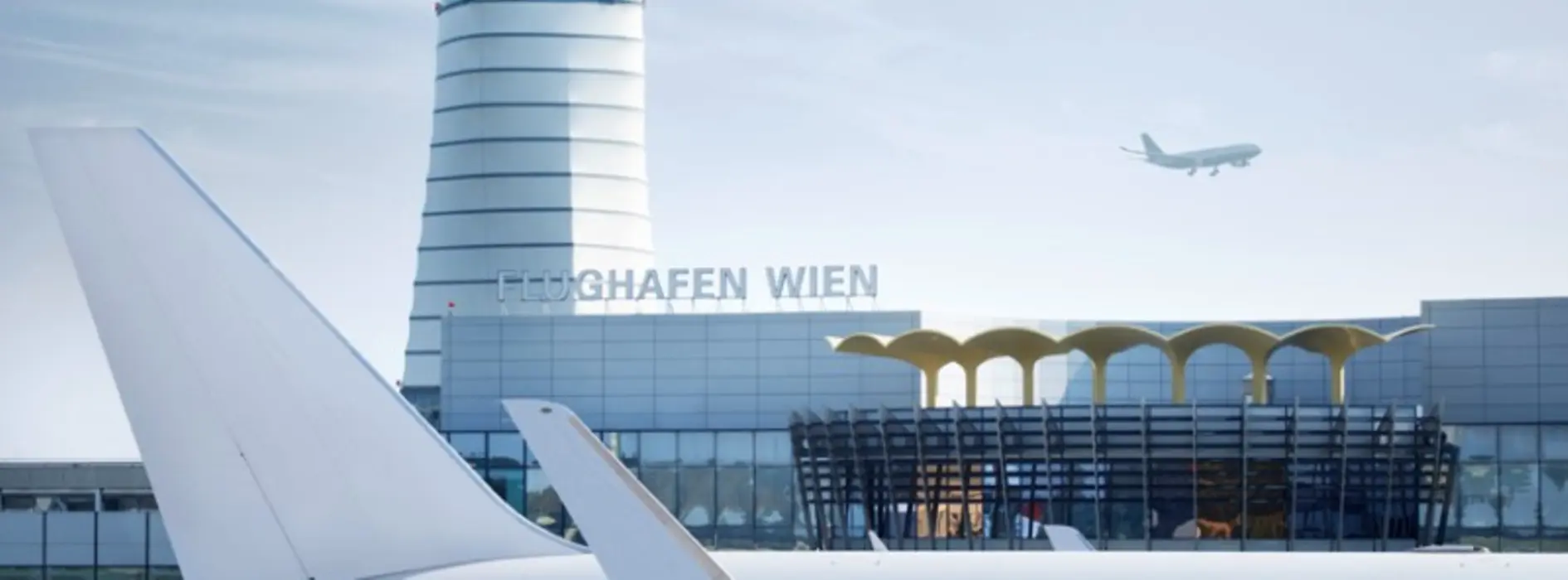 Flughafen Wien mit Flugzeugen