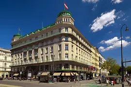 Außenansicht Hotel Bristol