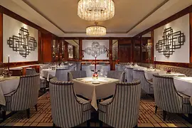 Michelin-awarded Restaurant Opus