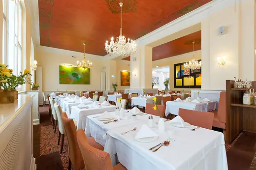 Salon Imperial Restaurant