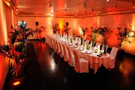 Atleier with long table