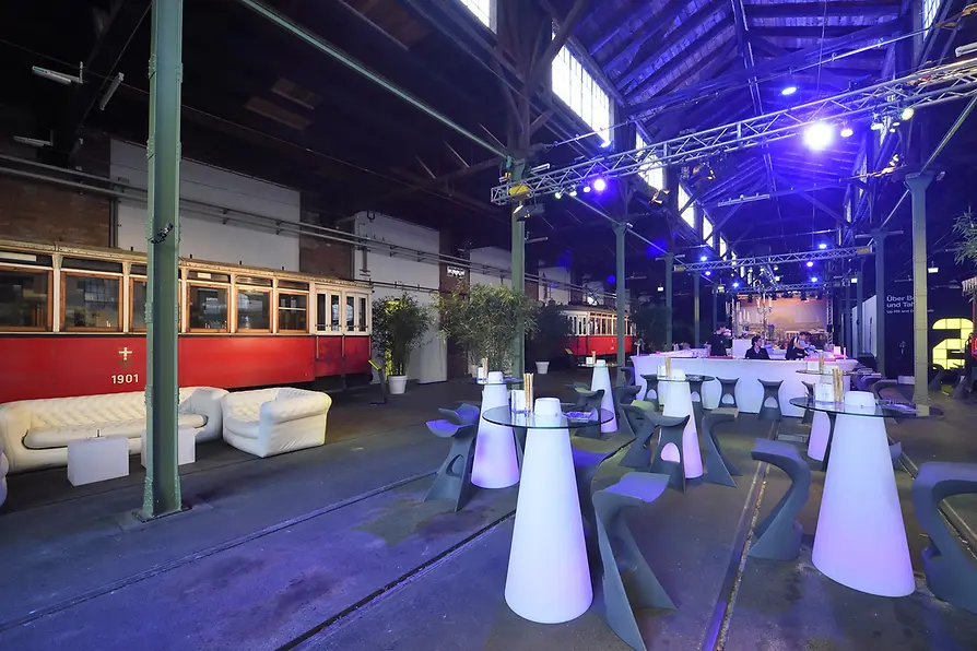 Tramways as background