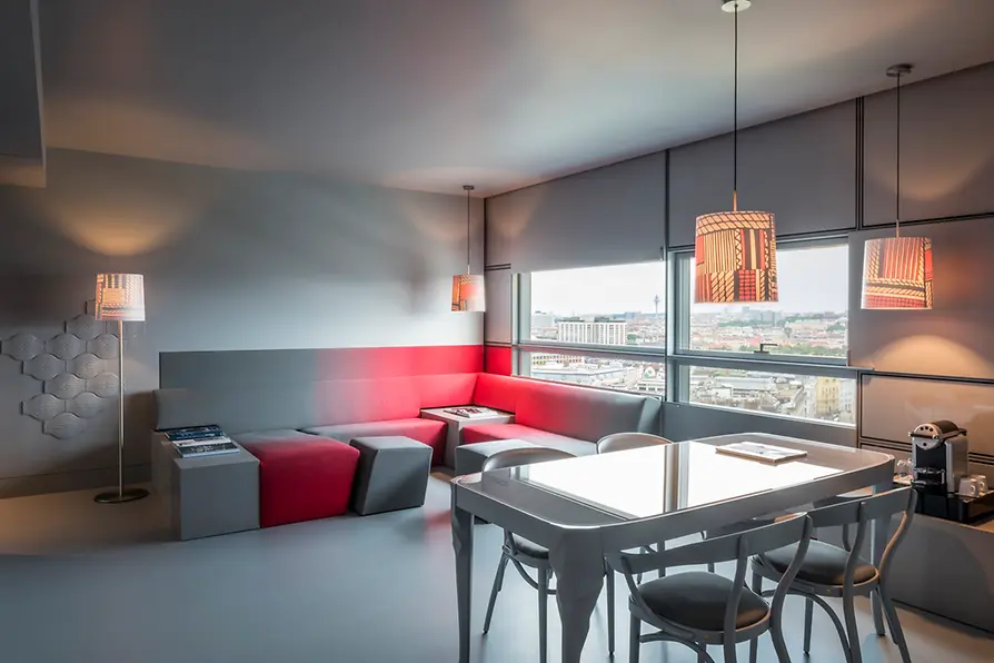 SO Lofty Suite