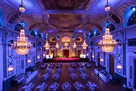 Hofburg Vienna Festsaal Bankett Ambientelicht blau