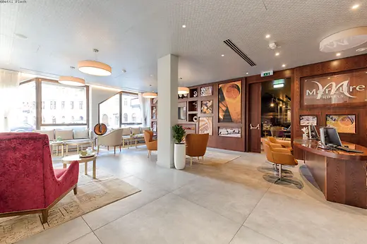 Mercure Raphael Lobby