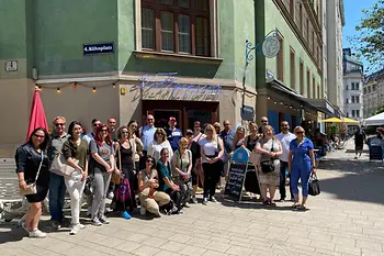 Gruppenfoto vor der Vollpension