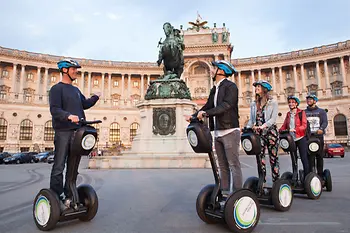 Gruppe auf Segways