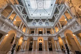 Welt Museum Wien Hall of Columns