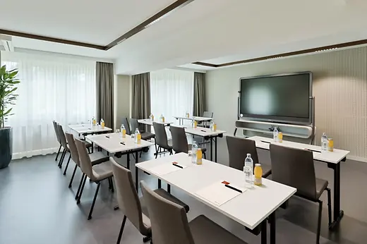Austria Trend Hotel Bosei Seminarraum Atlas