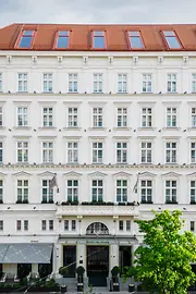 The Amauris Vienna Facade