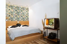 Urban Jungle, Cozy Apatment, Bed room