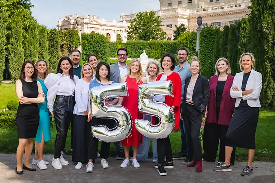 Teamfoto des Vienna Convention Bureau anlässlich des 55-jährigen Jubiläum