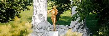 Die vergoldete Statue von Walzerkönig Johann Strauss Sohn im Wiener Stadtpark.