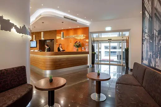 Hotel Imlauer Frontdesk