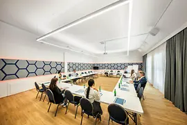 lyf Vienna Schönbrunn Meetingraum Connect 2